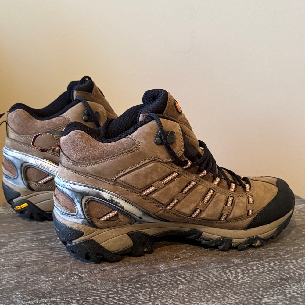 Merrell Men's Brown and Black Waterproof Hiking Boots Size 10 - Picture 2 of 6